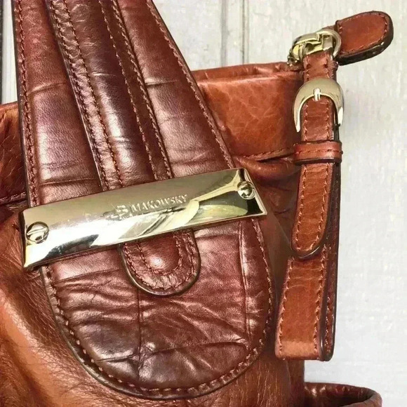 B Makowsky Leather Shoulder Bag - Picture 5 of 8